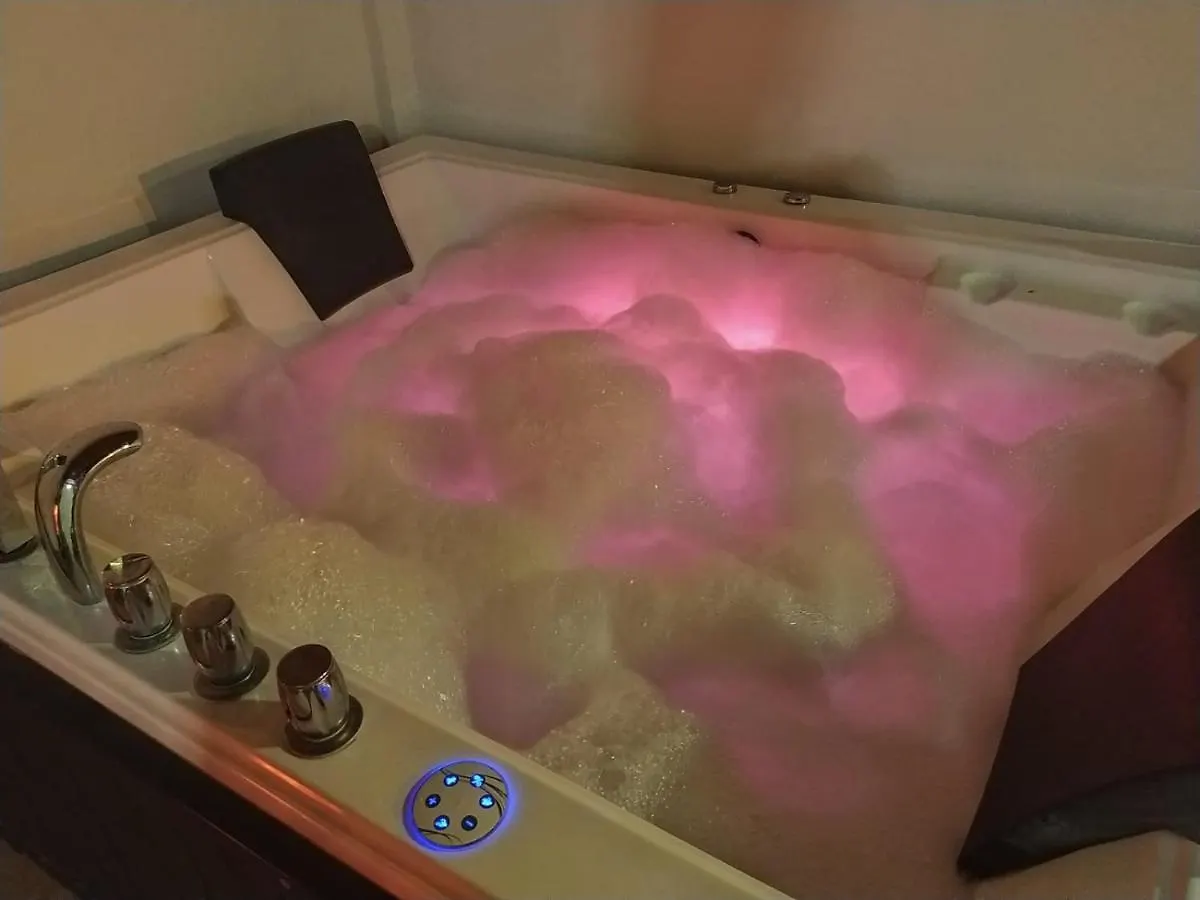 Villa Tokio Con Jacuzzi Y Piscina Privada Chiclana de la Frontera Spain