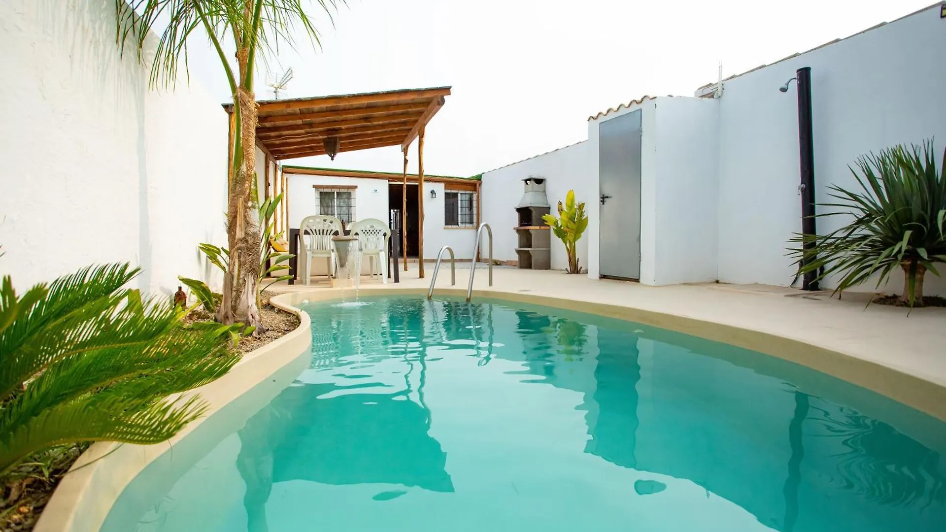 Villa Tokio con jacuzzi y piscina privada Chiclana de la Frontera